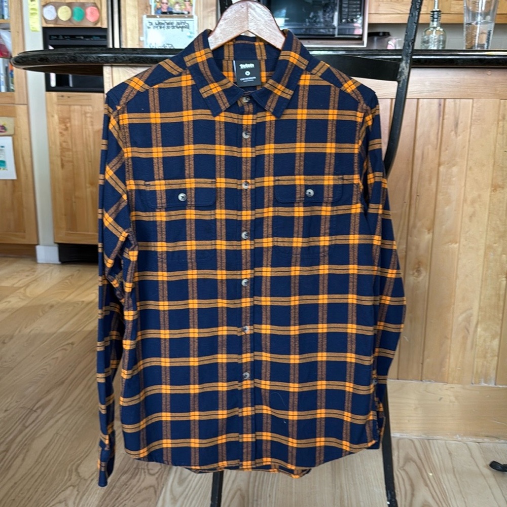NWOT Men’s Teaton Gravity Research, Navy & Orange, Plaid Button Up Flannel. M